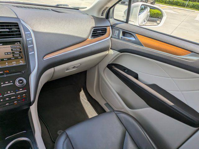 2019 Lincoln MKC Select