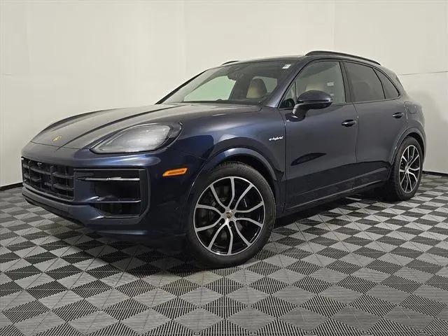 2026 Porsche Cayenne E-Hybrid AWD for sale in Waukesha, WI