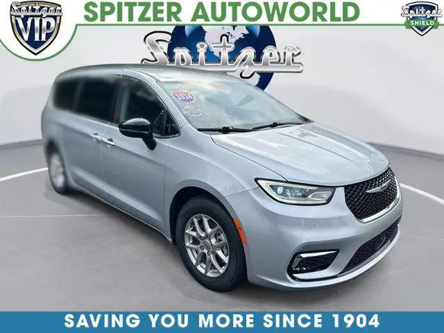 2024 Chrysler Pacifica Touring L for sale in McMurray, PA