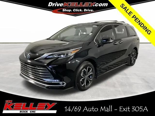 2025 Toyota Sienna Platinum for sale in Fort Wayne, IN