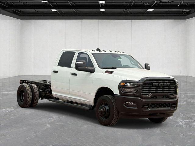 2026 RAM 3500 Chassis RAM 3500 TRADESMAN CREW CAB CHASSIS 4X4 60 CA