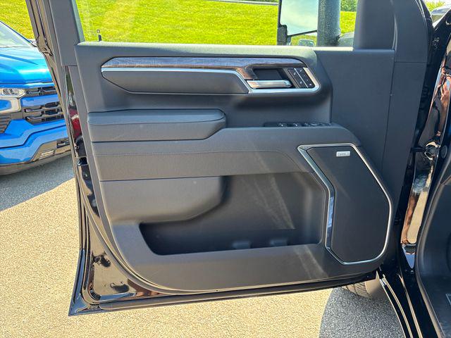 2026 Chevrolet Silverado 2500HD Crew Cab, Standard Bed, LTZ, 4WD