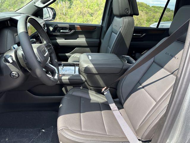 2026 GMC Yukon 4WD Denali