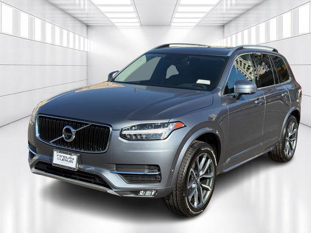 2018 Volvo XC90 T6 AWD Momentum's photo