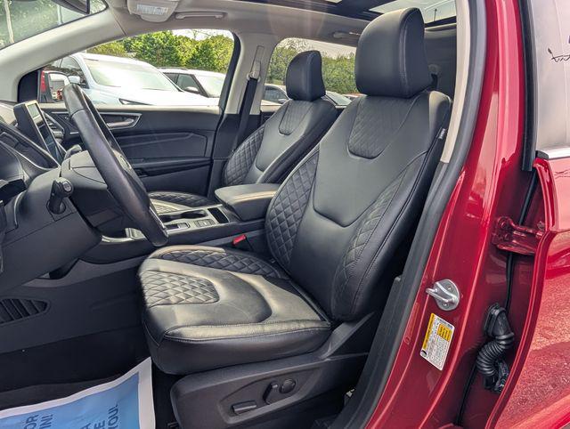 2023 Ford Edge Titanium