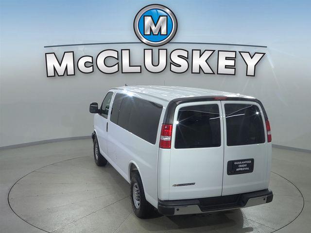 2025 Chevrolet Express Passenger RWD 2500 Regular Wheelbase LT