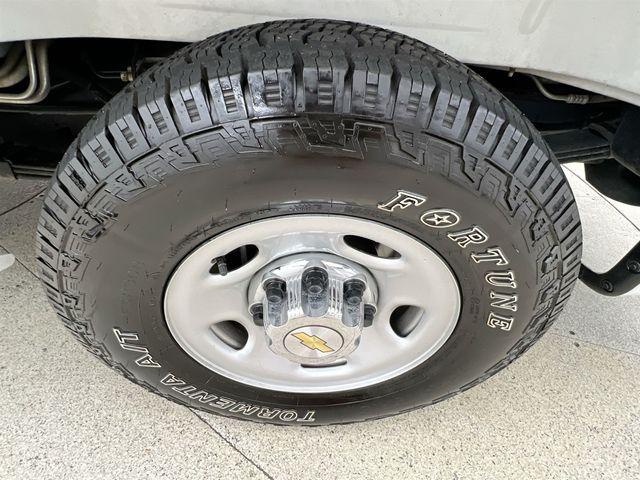 2025 Chevrolet Express Passenger RWD 2500 Regular Wheelbase LT