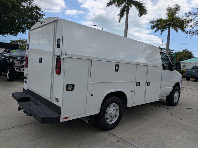 2026 Ford E-350 Cutaway Base