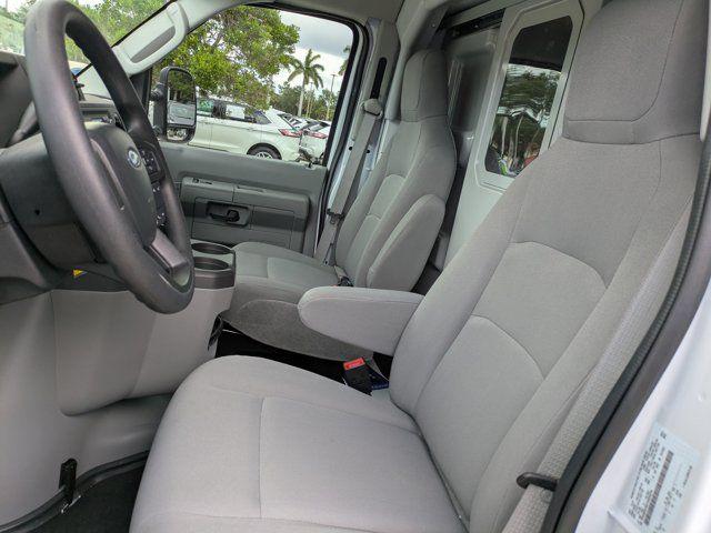 2026 Ford E-350 Cutaway Base