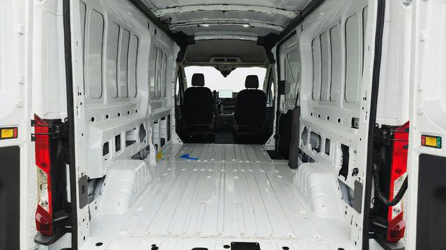 2026 Ford Transit Cargo Van Base
