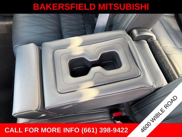 2026 Mitsubishi Outlander BLACK EDITION 2WD