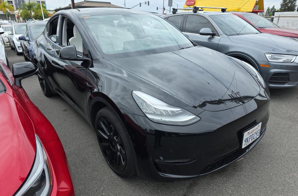 Used 2021 Tesla Model Y Long Range with VIN 5YJYGDEE6MF098243 for sale in Henderson, NV