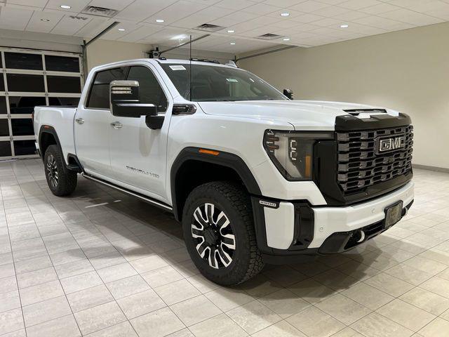 2026 GMC Sierra 2500HD Crew Cab, Standard Bed, Denali Ultimate, 4WD