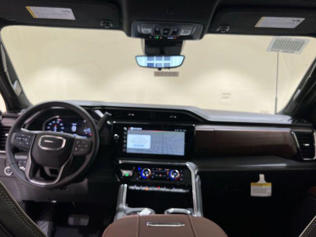 2026 GMC Sierra 2500HD Crew Cab, Standard Bed, Denali Ultimate, 4WD