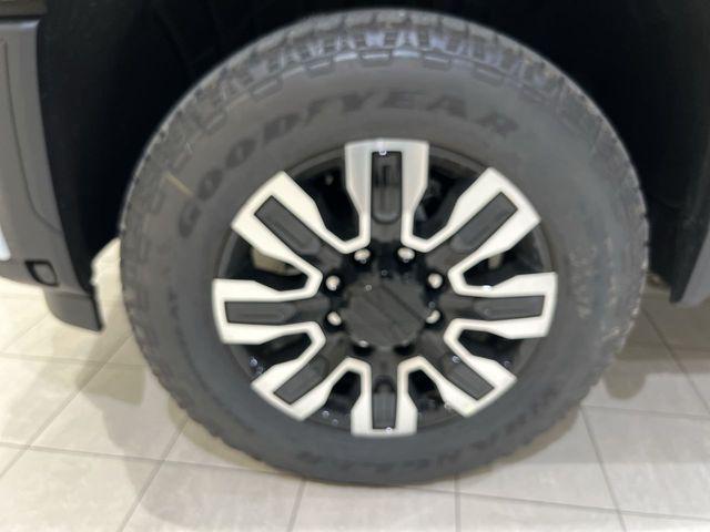 2026 GMC Sierra 2500HD Crew Cab, Standard Bed, Denali Ultimate, 4WD