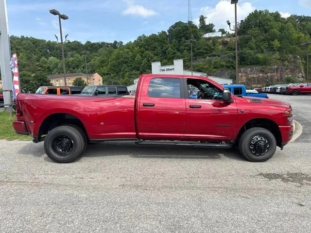 2026 RAM 3500 RAM 3500 BIG HORN CREW CAB 4X4 8 BOX