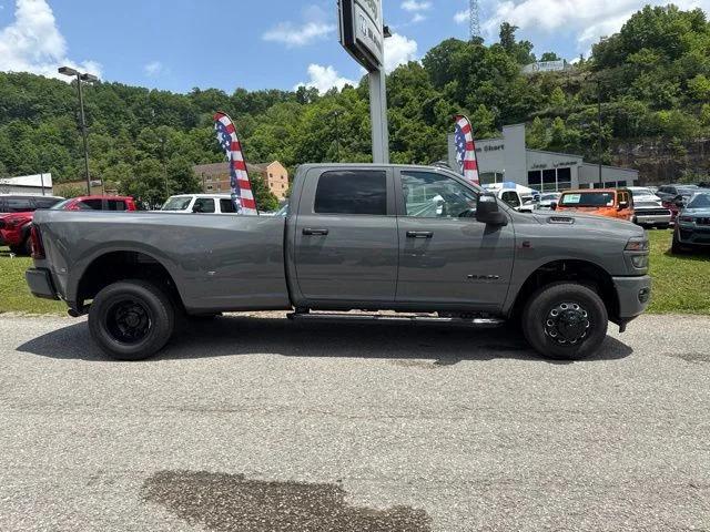 2026 RAM 3500 RAM 3500 BIG HORN CREW CAB 4X4 8 BOX