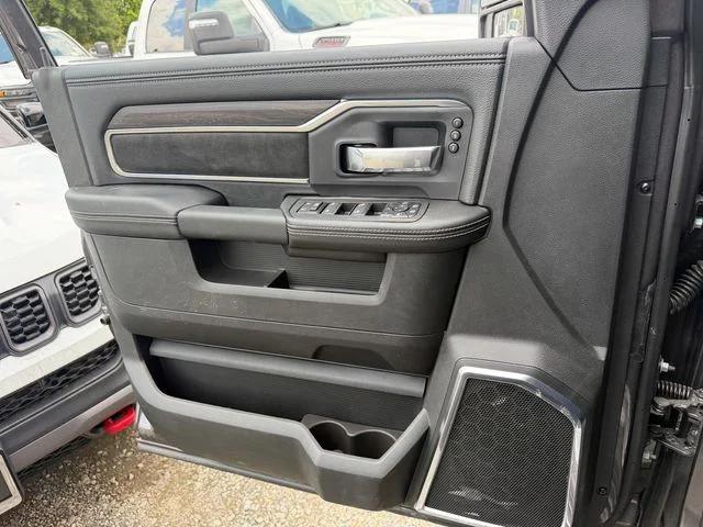 2026 Ram 2500 Laramie Crew Cab 4x4 64 Box