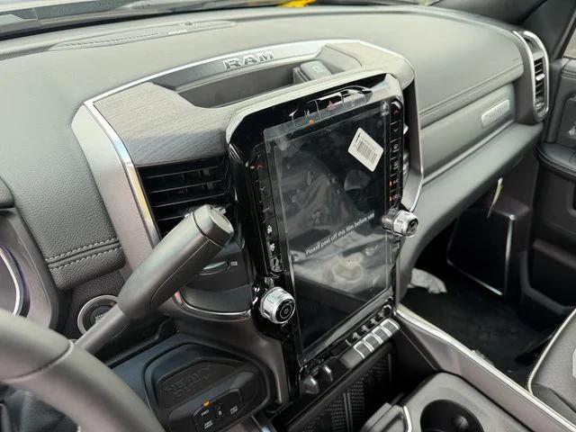 2026 Ram 2500 Laramie Crew Cab 4x4 64 Box