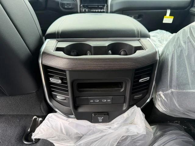 2026 Ram 2500 Laramie Crew Cab 4x4 64 Box