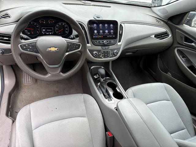 2022 Chevrolet Malibu FWD LT