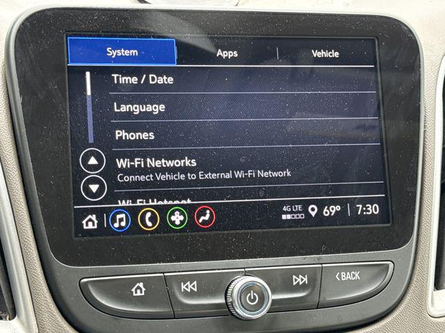 2022 Chevrolet Malibu FWD LT