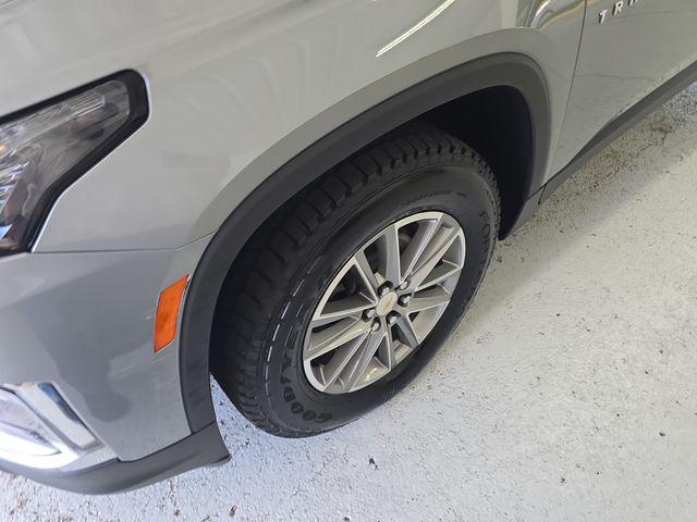 2023 Chevrolet Traverse AWD LT Cloth