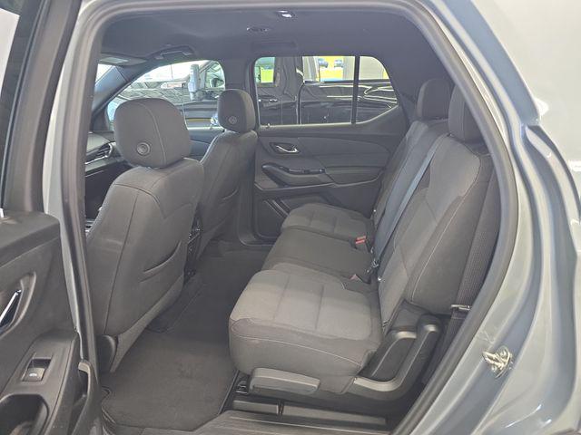 2023 Chevrolet Traverse AWD LT Cloth