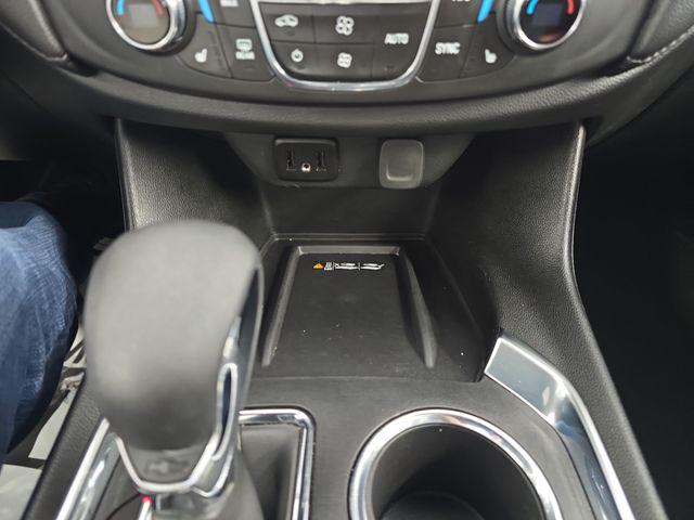 2023 Chevrolet Traverse AWD LT Cloth