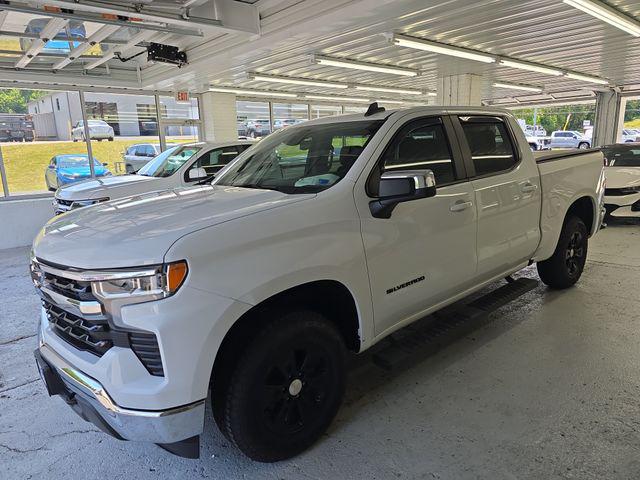 2023 Chevrolet Silverado 1500 4WD Crew Cab Standard Bed LT