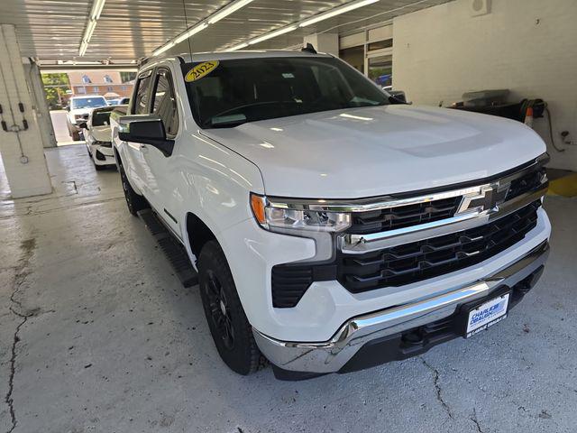 2023 Chevrolet Silverado 1500 4WD Crew Cab Standard Bed LT
