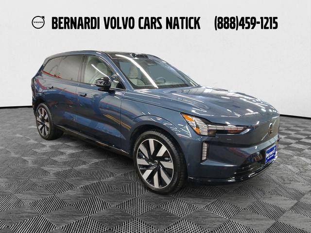 2025 Volvo X 90 Ultra, Twin Motor, Fully electric, 6 Seats