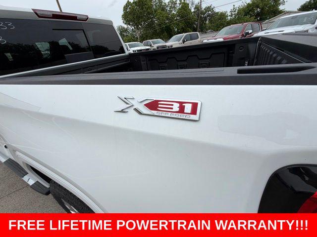 2026 GMC Sierra 1500 Crew Cab, Short Bed, SLT, 4WD