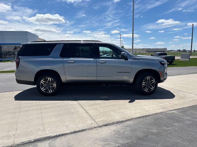 2025 Chevrolet Suburban 4WD Z71