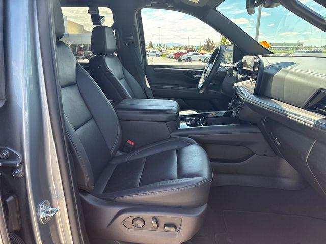 2025 Chevrolet Suburban 4WD Z71