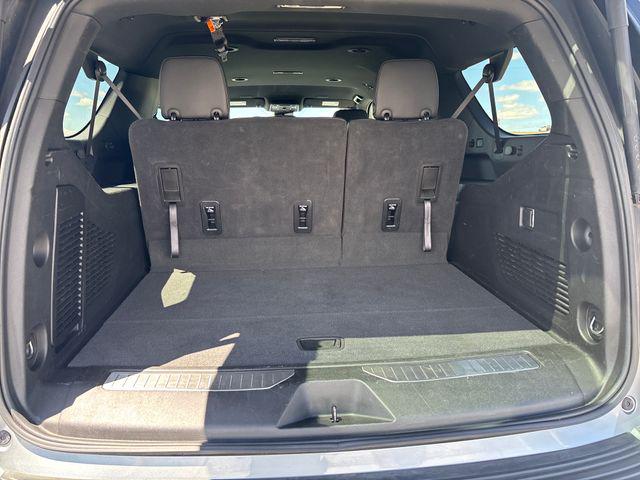 2025 Chevrolet Suburban 4WD Z71