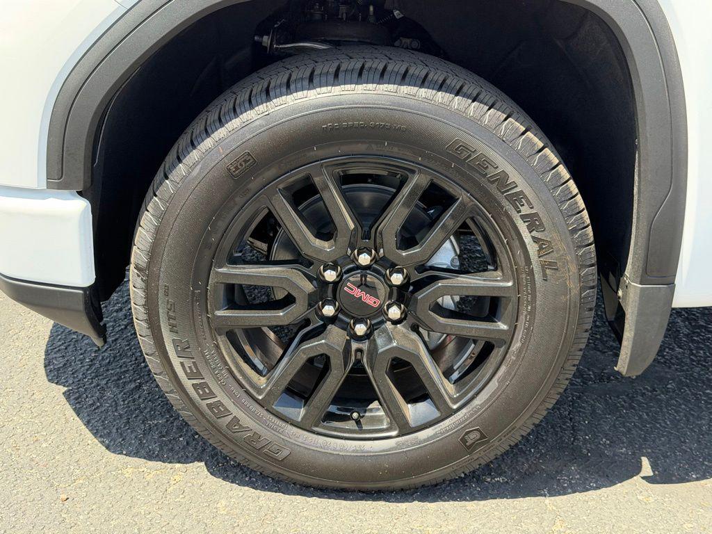 2026 GMC Sierra 1500 Pro - Photo 9