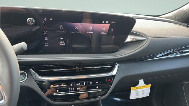 2026 Buick NV Avenir FWD