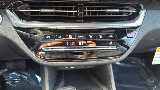 2026 Buick NV Avenir FWD