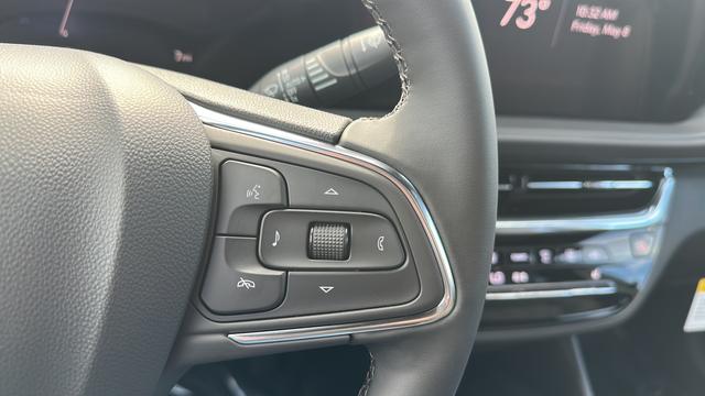 2026 Buick NV Avenir FWD