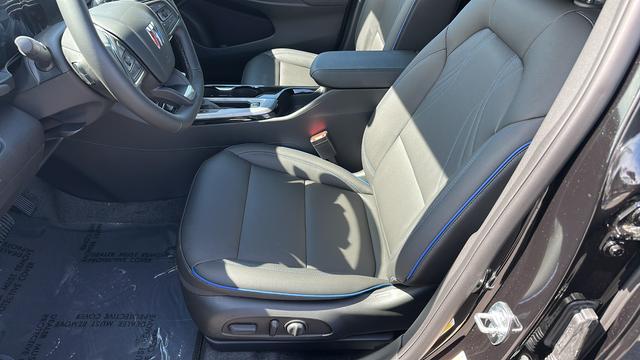2026 Buick NV Sport Touring FWD