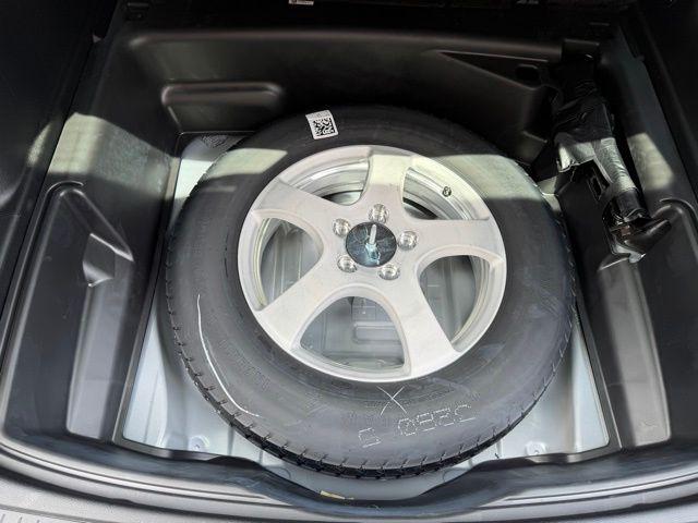 2026 Jeep Grand Cherokee Laredo 4x2