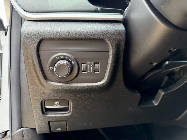 2026 Jeep Grand Cherokee Laredo 4x2