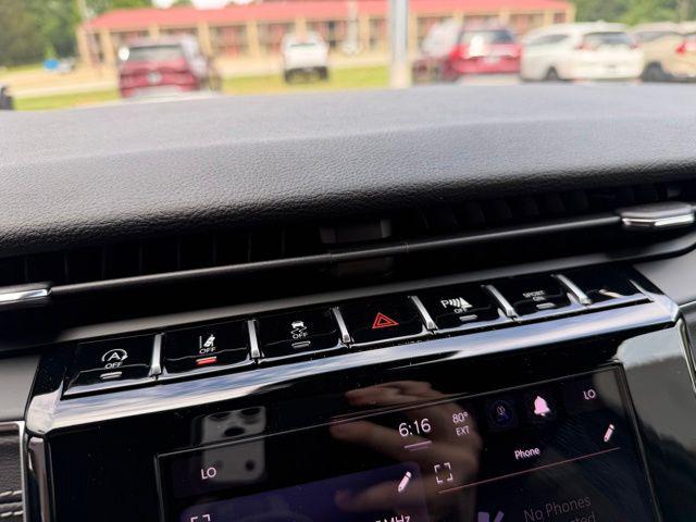 2026 Jeep Grand Cherokee Laredo 4x2