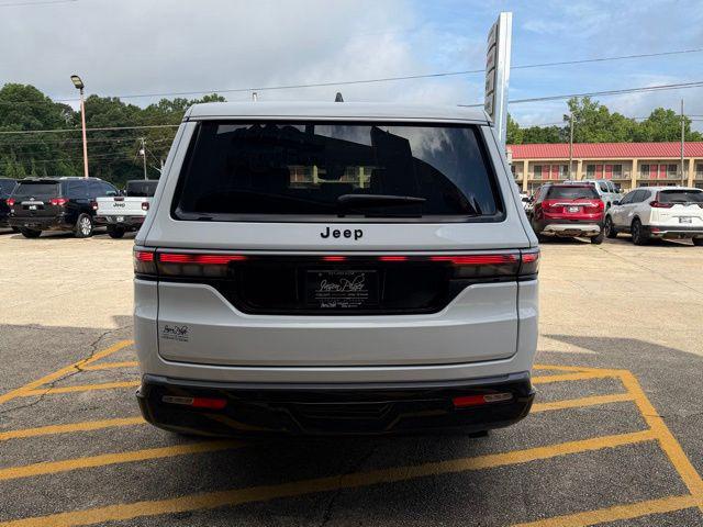 2026 Jeep Grand Wagoneer L 4x2