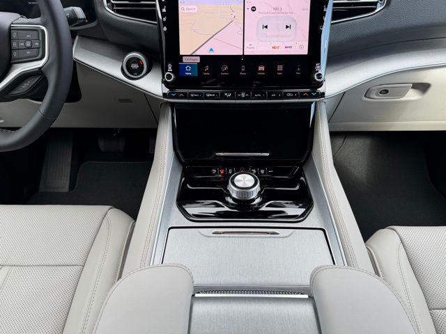 2026 Jeep Grand Wagoneer L 4x2