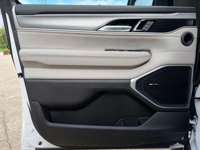 2026 Jeep Grand Wagoneer L 4x2