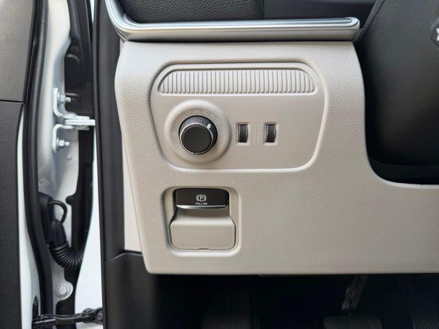 2026 Jeep Grand Wagoneer L 4x2