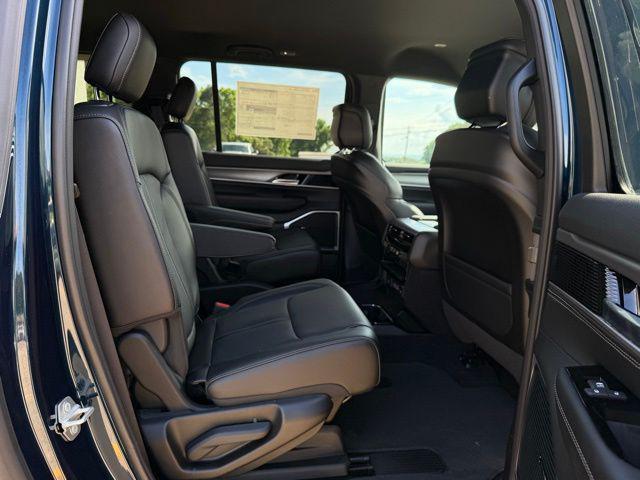 2026 Jeep Grand Wagoneer L 4x2