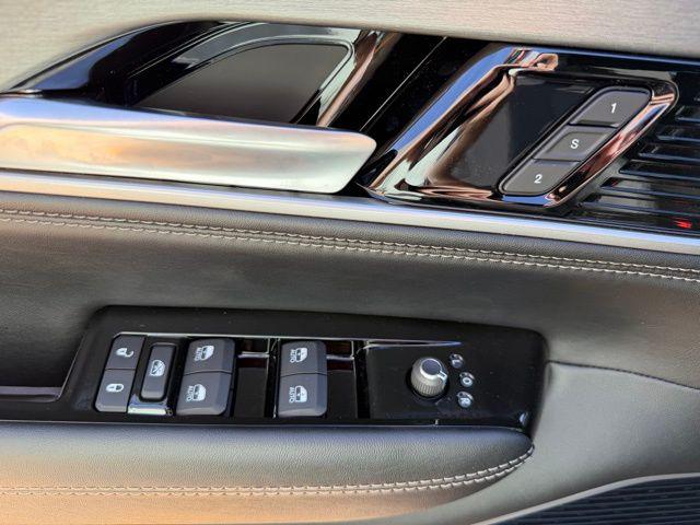 2026 Jeep Grand Wagoneer L 4x2